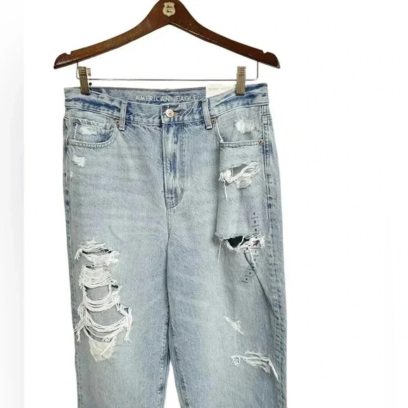 AEO American Eagle Relaxed Mom Jeans Daylight Destroyed Size 8 High Waist NWT - Picture 4 of 12